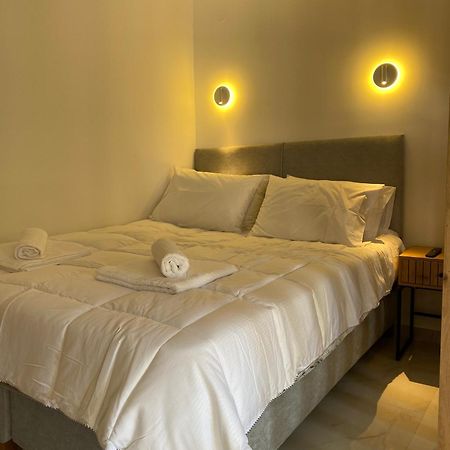 White Apartment Cavala Exterior foto