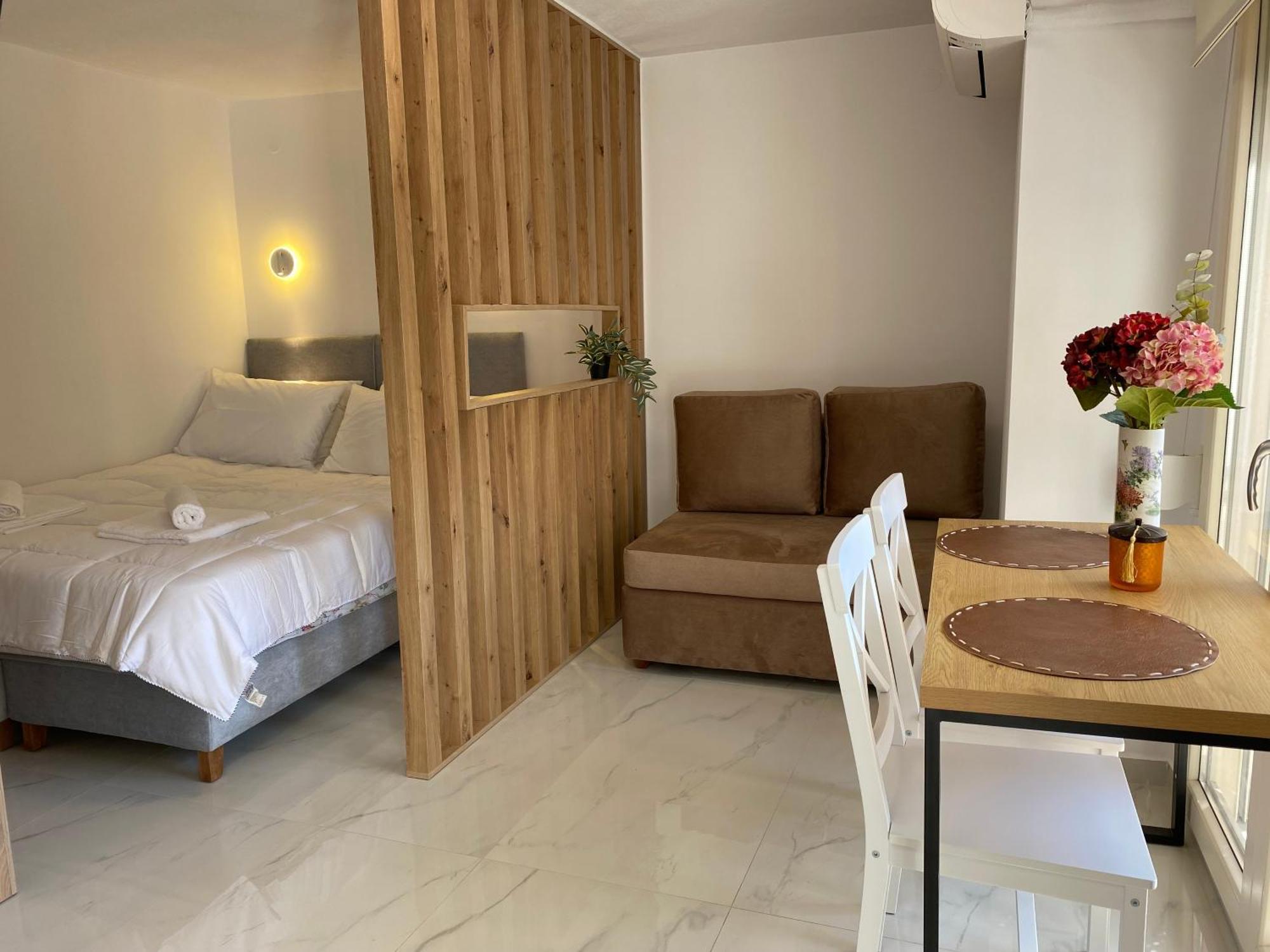 White Apartment Cavala Exterior foto