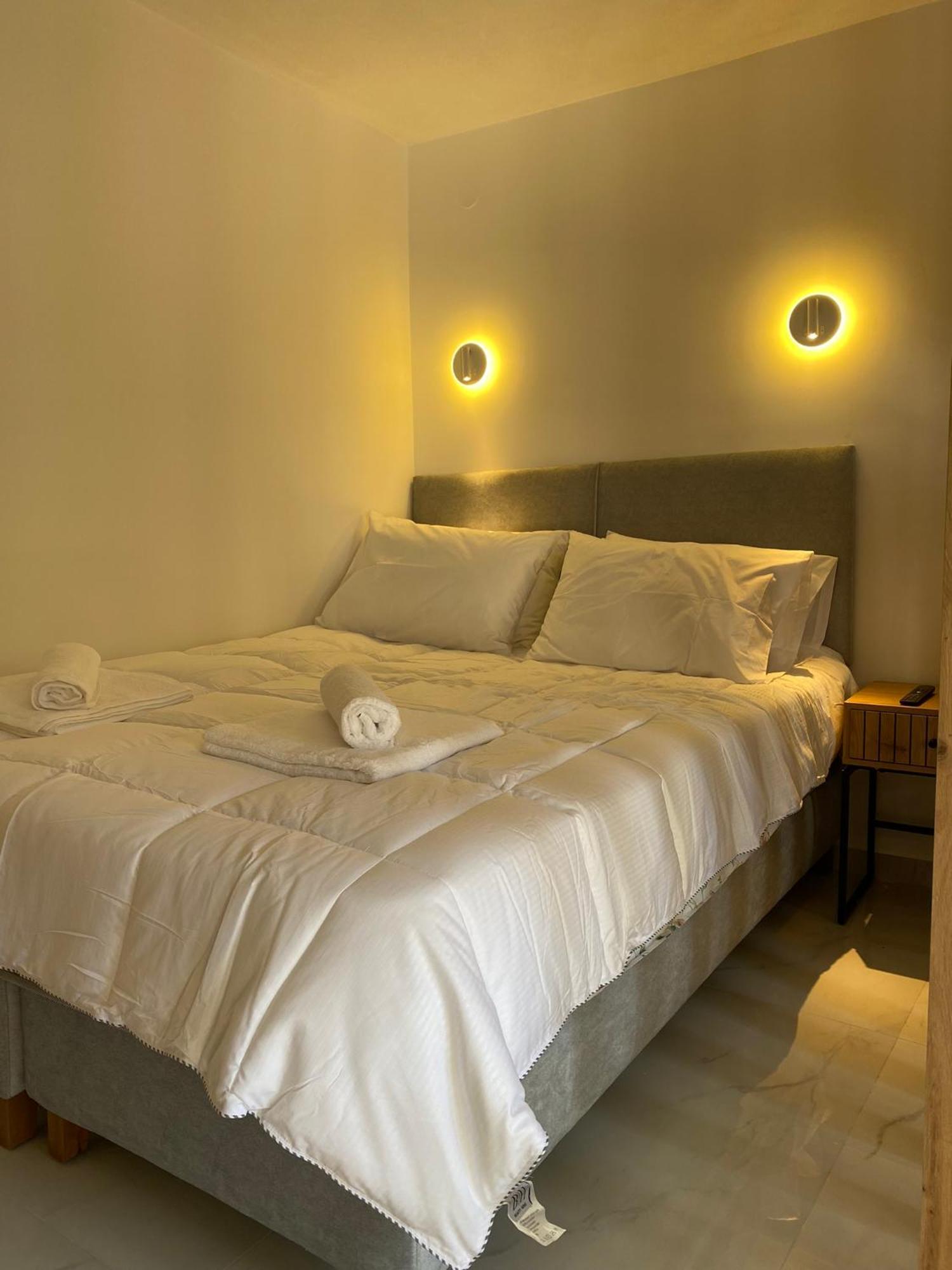 White Apartment Cavala Exterior foto